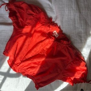 Tomato red Lisa says Gah crop top size L